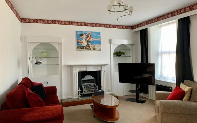 Sarum Hotel