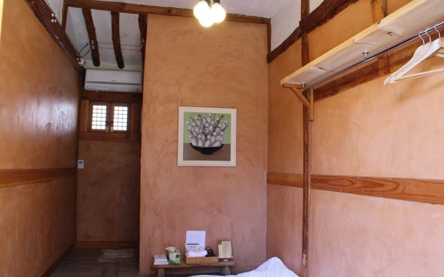 Jeonju Saggye Hanok Stay(전주 사계한옥 스테이)
