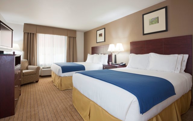 Holiday Inn Express & Suites Antigo, an IHG Hotel