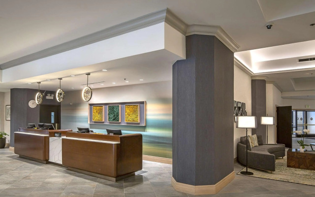 DoubleTree by Hilton Hotel Modesto