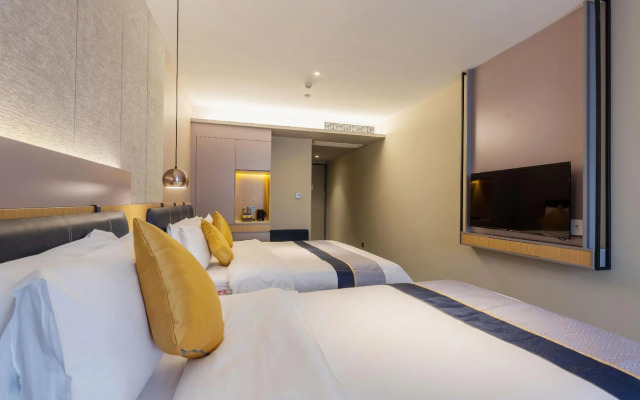 Homeinn Selected Hotel (Jinan Daming Lake Shengchan Road Subway Station)