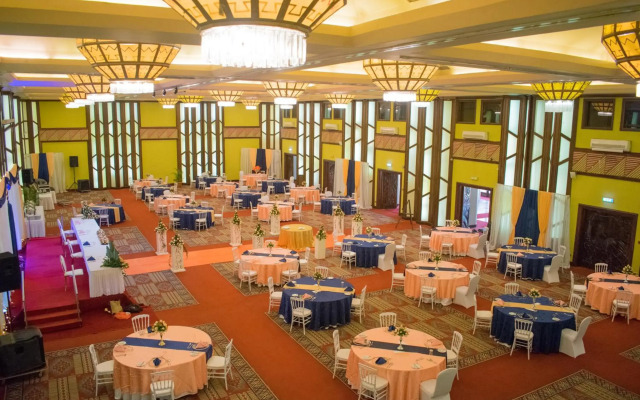Safari Park Hotel And Casino