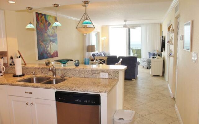 Sand Castle I-801 Apartment