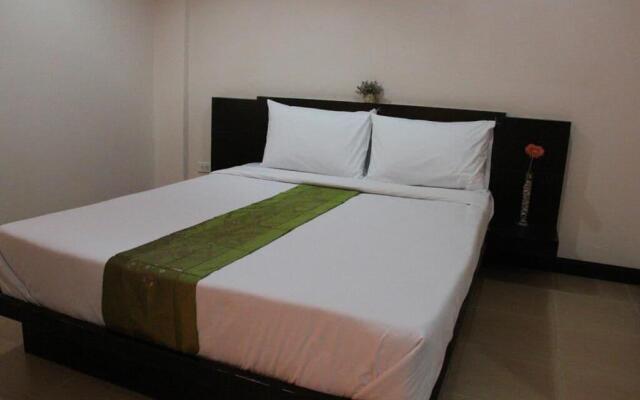 Baan Vor Sumongkol Services Apartment