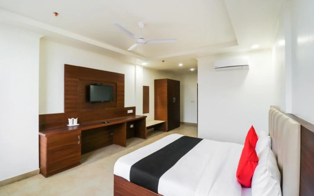 Hotel Grand 81