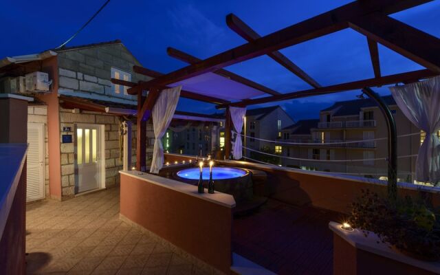 House Dina
