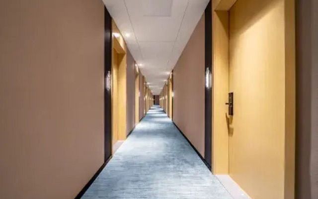 Magnotel Hotel (Shanghai Pudong Airport Lingkong Road Subway Station)