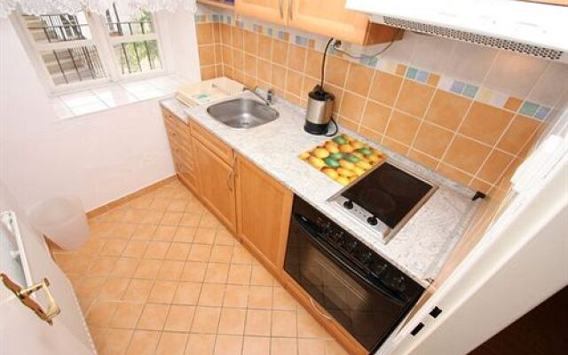 Apartments at the Golden Plough