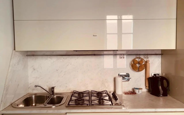 whouse suite GOLD TOWERS