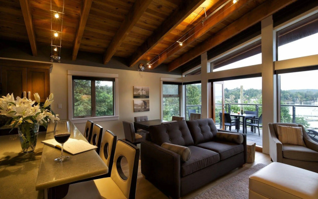 Mariner's Loft