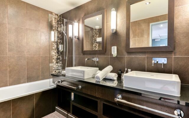 Zenitude Hotel la Valadière, an Ascend Collection Hotel