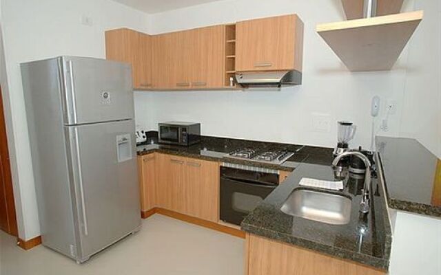 Travelers Suites Orange Cartagena