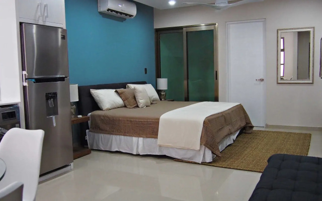 Palmarena Rooms and Residences - Long Stay Comfort with Parking, Sauna, Gym and Pool (Steps from 5th Avenue)