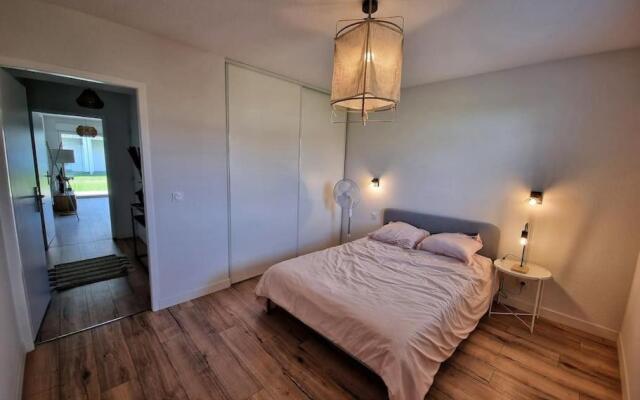 Appartement in Mimizan's center with pool & BBQ