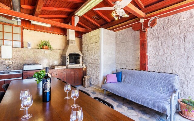 Awesome Home in Pula With Wifi and 2 Bedrooms