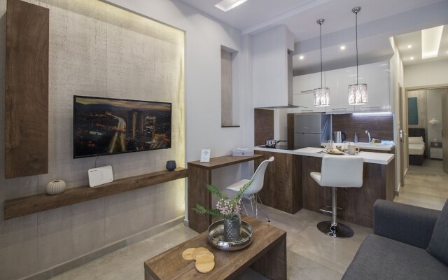 FLOW - White Tower Two Bedroom Suite