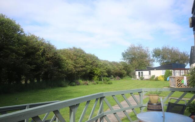 5G Medmerry Park 1 Bedroom Chalet