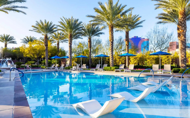 Club Wyndham Desert Blue