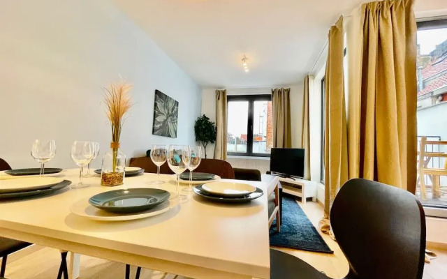 One Lux Stay near Fashion District