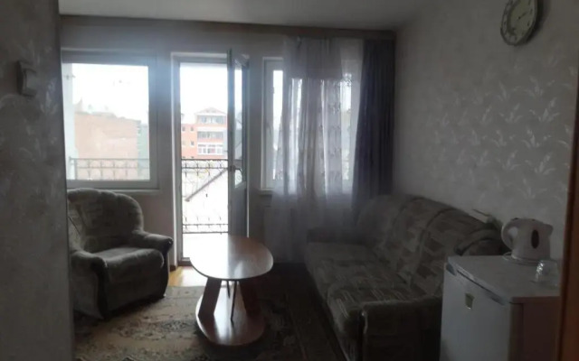 Hotel Rebir