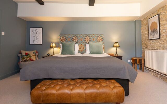 the Jersey Arms Hotel