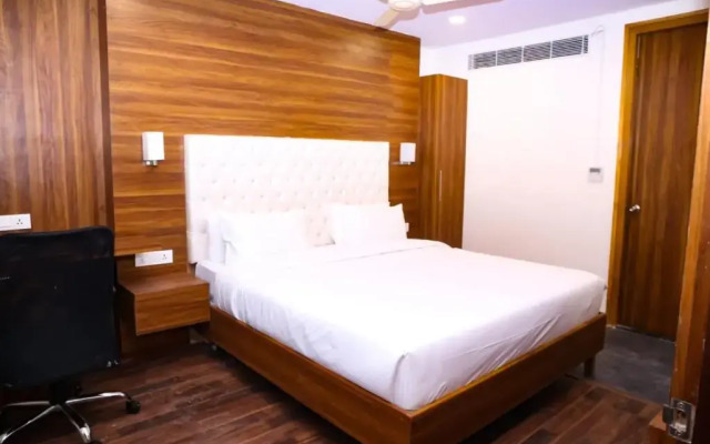 Hotel RN Grand - Vijayawada