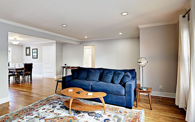 1665 James - 2 Br Home