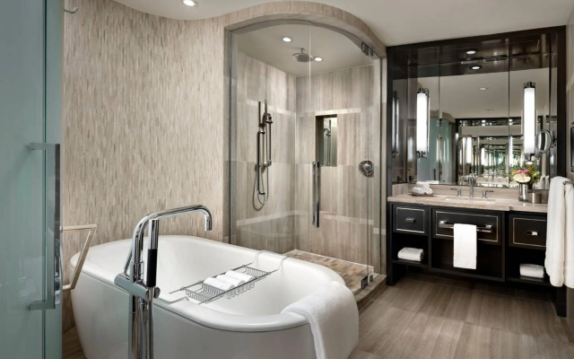 The Ritz-Carlton, Toronto