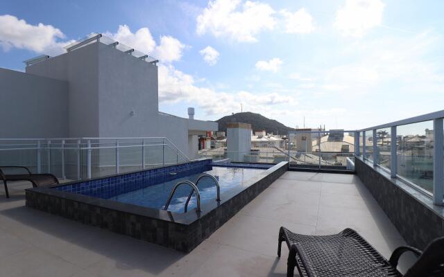 Maravilhoso alto padrão a 250m mar - VX01H