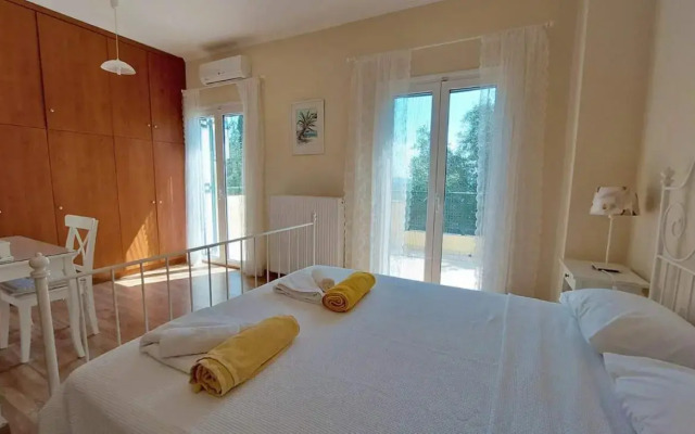 Villa Mayroula