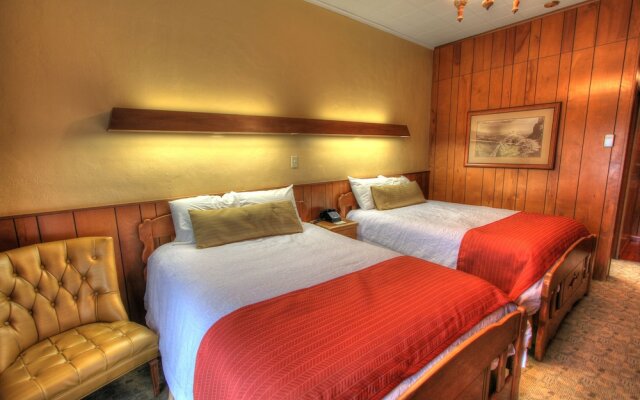 The Historic Gatlinburg Inn