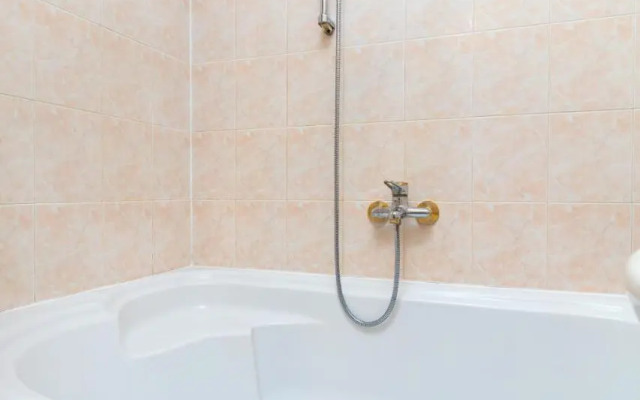 Spacious 2-Bedroom Maisonette in City Centre