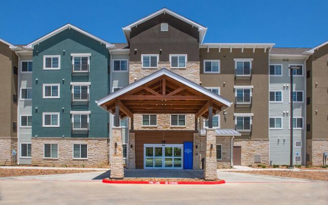 Soka Suites Dallas - Las Colinas