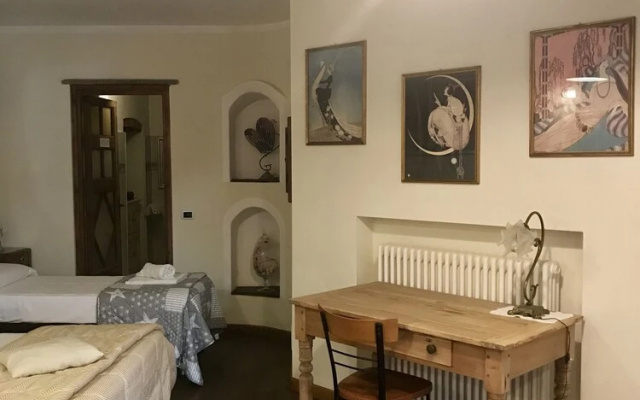 Family Suite Room In Luxury Villa