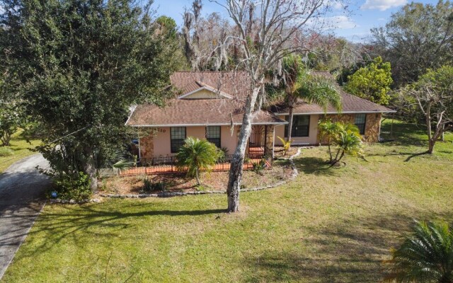 TRANQUILITY. Gated Estate Home. Privacy.