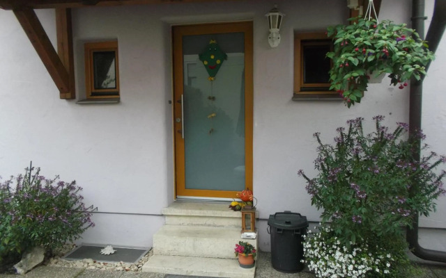 Pension/FeWo E. Tschernach