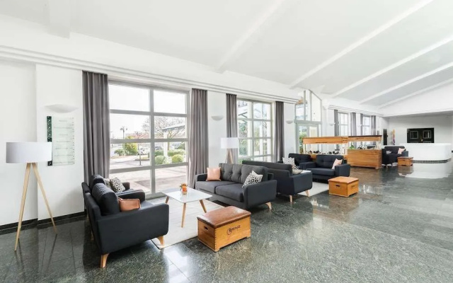 HerzogsPark Studios & Apartments