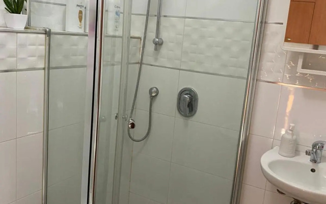 דירת סטודיו/Studio/Apartment