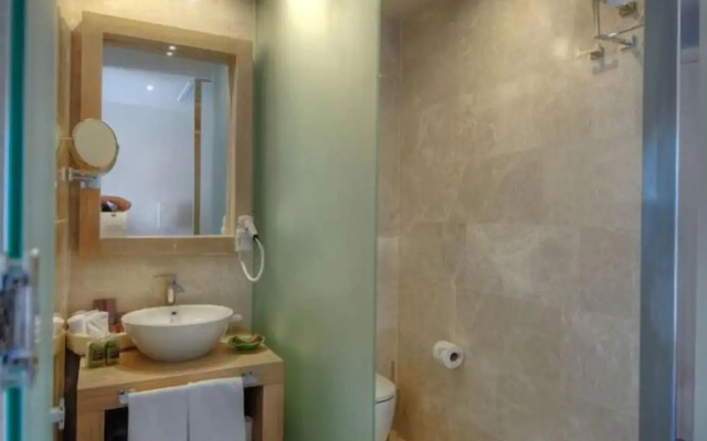 LVZZ Hotel - Boutique Class