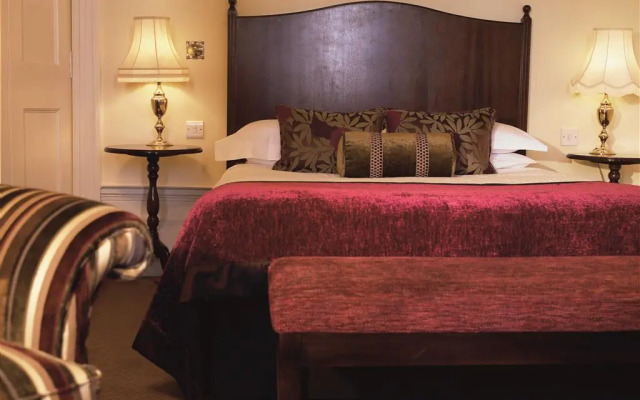 Macdonald Pittodrie House