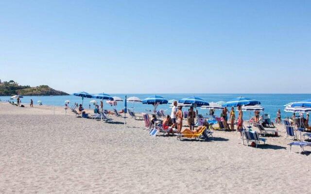 Holiday Beach