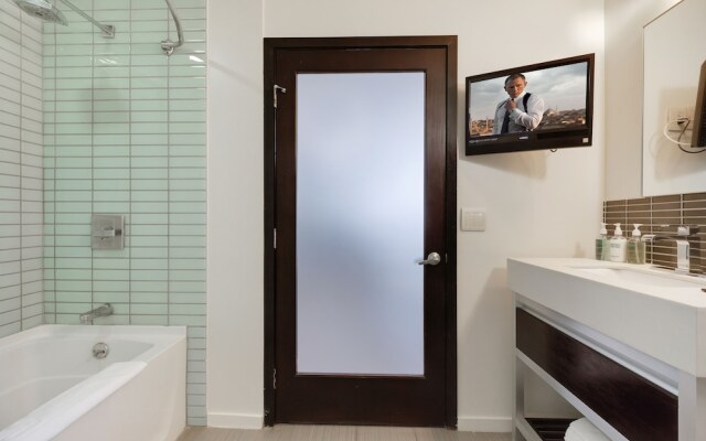1010 Wilshire Serviced Apts