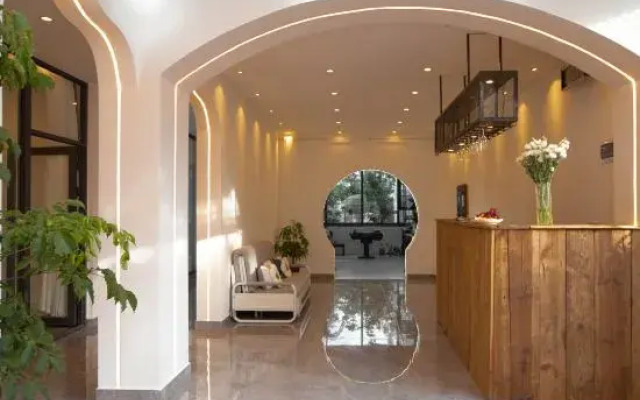 Dali Deer Lodge (Longkeng Wharf Store)