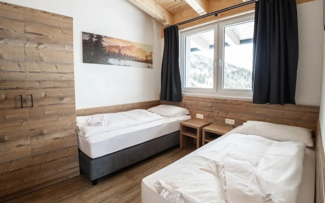 Spacious 4-bedroom Penthouse in Katschberghohe