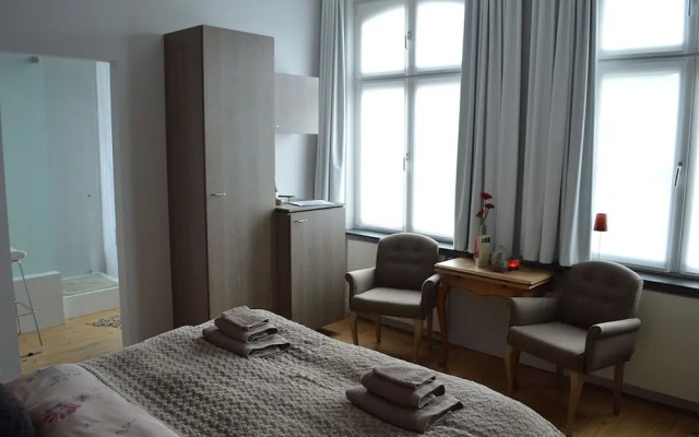 B&B at Room's