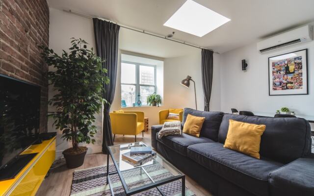 LikeAHotel-Ste Catherine/Downtown Montreal