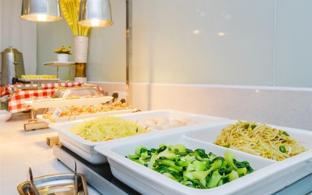 City Comfort Inn Guiyang Yan'An Zhong Road Penshuichi Metro Station – Meal – Guiyang