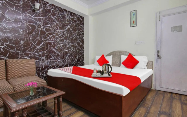 OYO Rooms Mall Road View