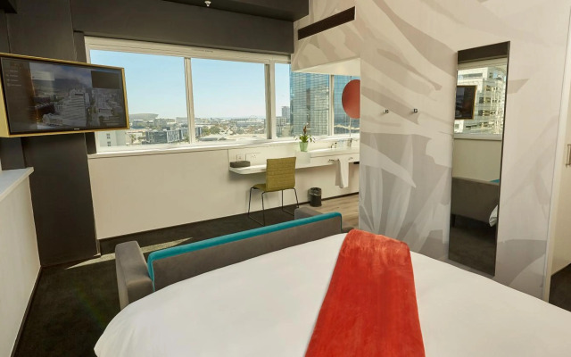 Hotel Sky Cape Town