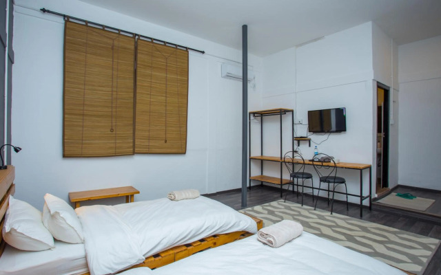 Yakety Yak Hostel
